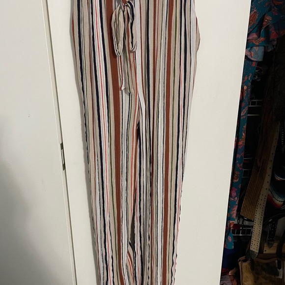 Derek Heart Jumpsuit - Picture 3 of 4